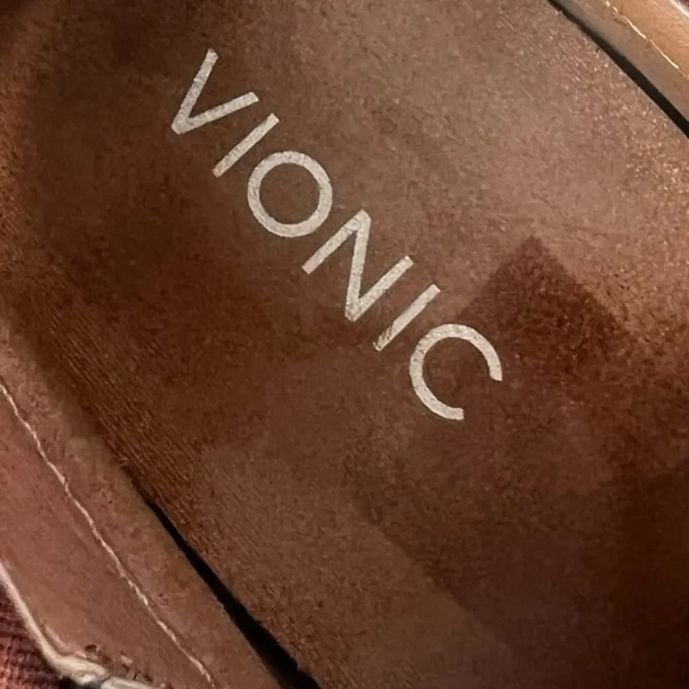 Vionic Brown Leather Ankle Boots with Zippers, Women's sizer 8